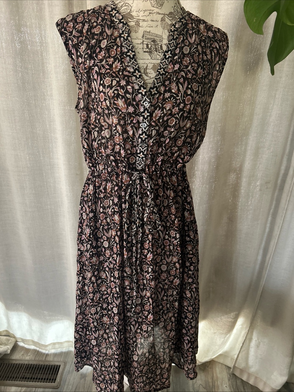 Xirena Black Floral Print Midi Dress Drawstring Waist Women’s Size S